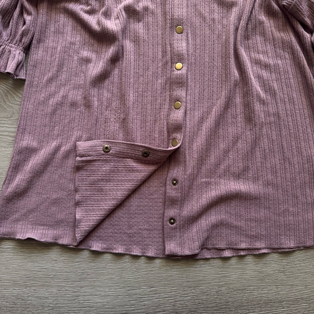 Grace & Lace Puff Sleeve Button Up Top - Picture 7 of 10
